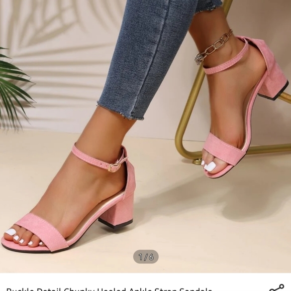 Chunky heeled ankle strap sandals - Picture 2 of 4